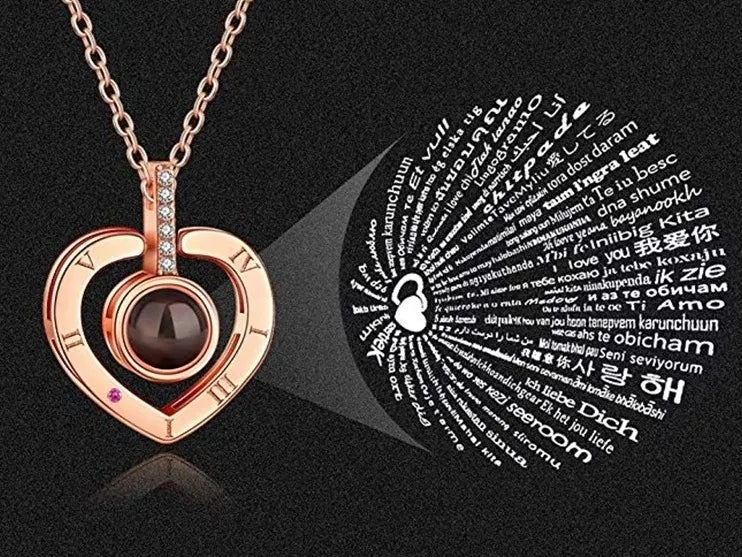 Collar en forma de corazón con Amor Eterno en 100 idiomas - additional image 4